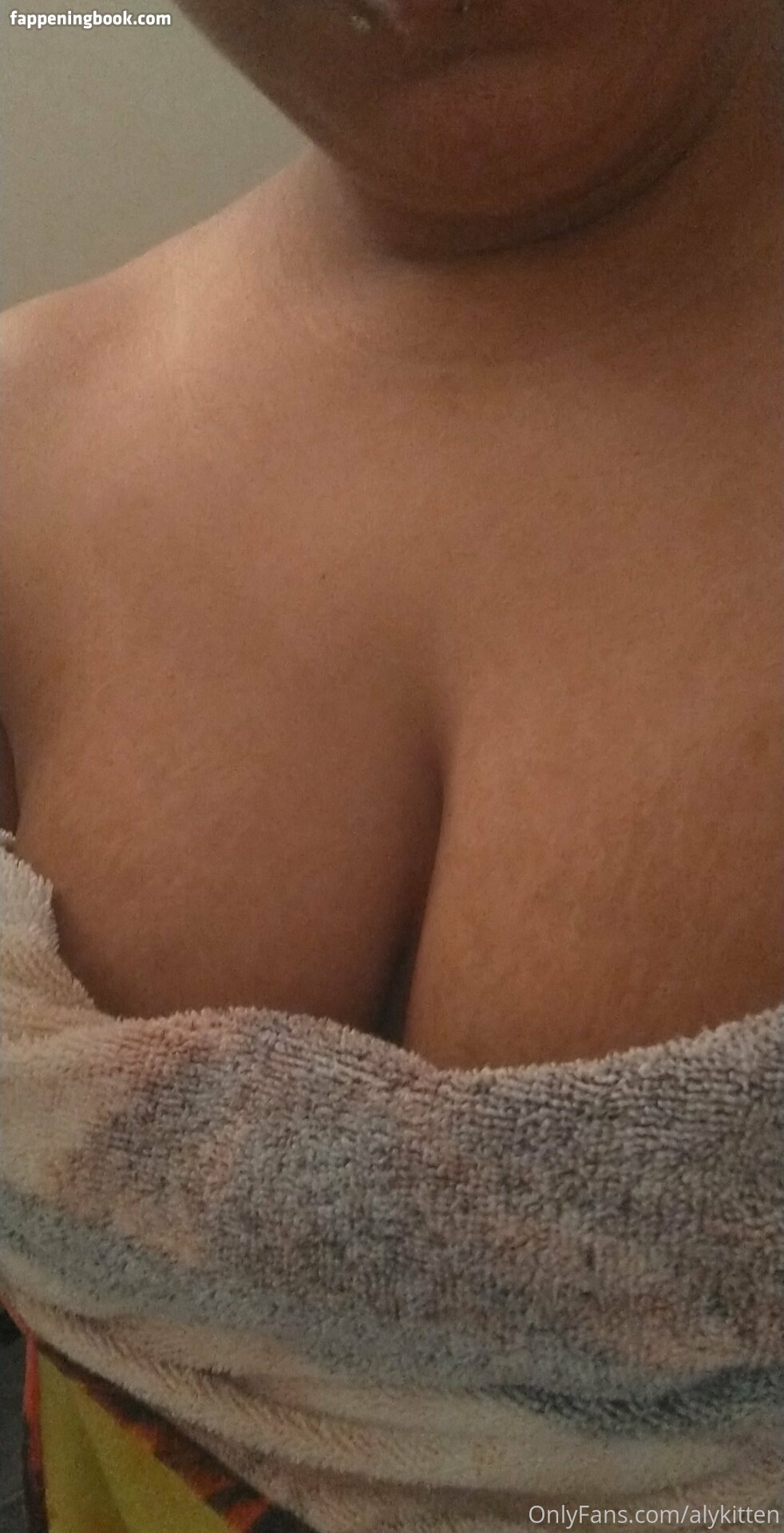 raeraejiggles Nude OnlyFans Leaks