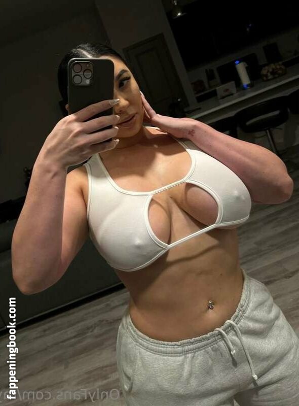 Raynesworld Nude OnlyFans Leaks