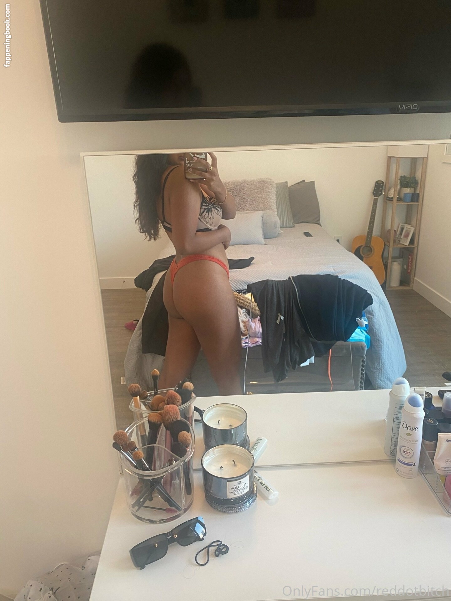 Reddotbitch Nude OnlyFans Leaks