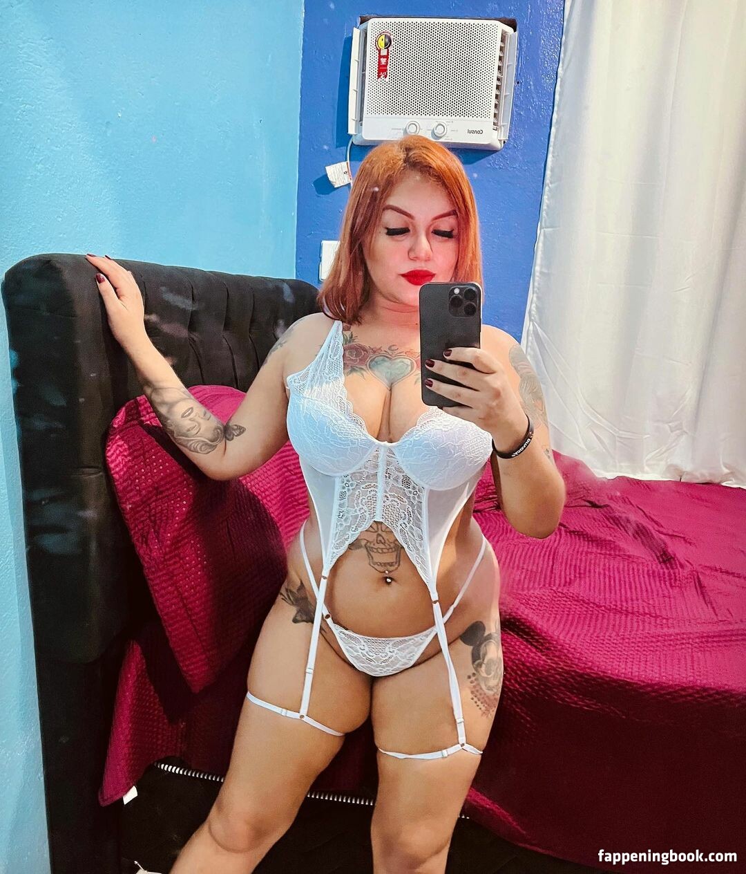 Renata Gomez Nude