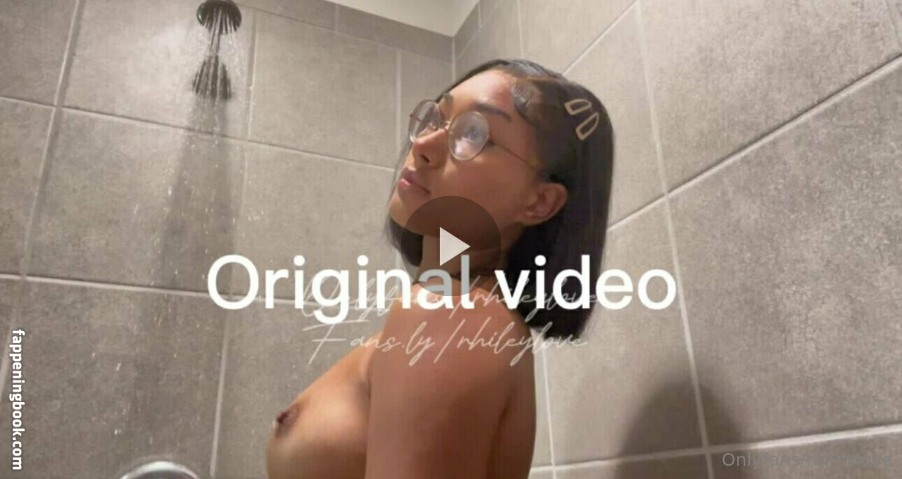 rhileyfree Nude OnlyFans Leaks