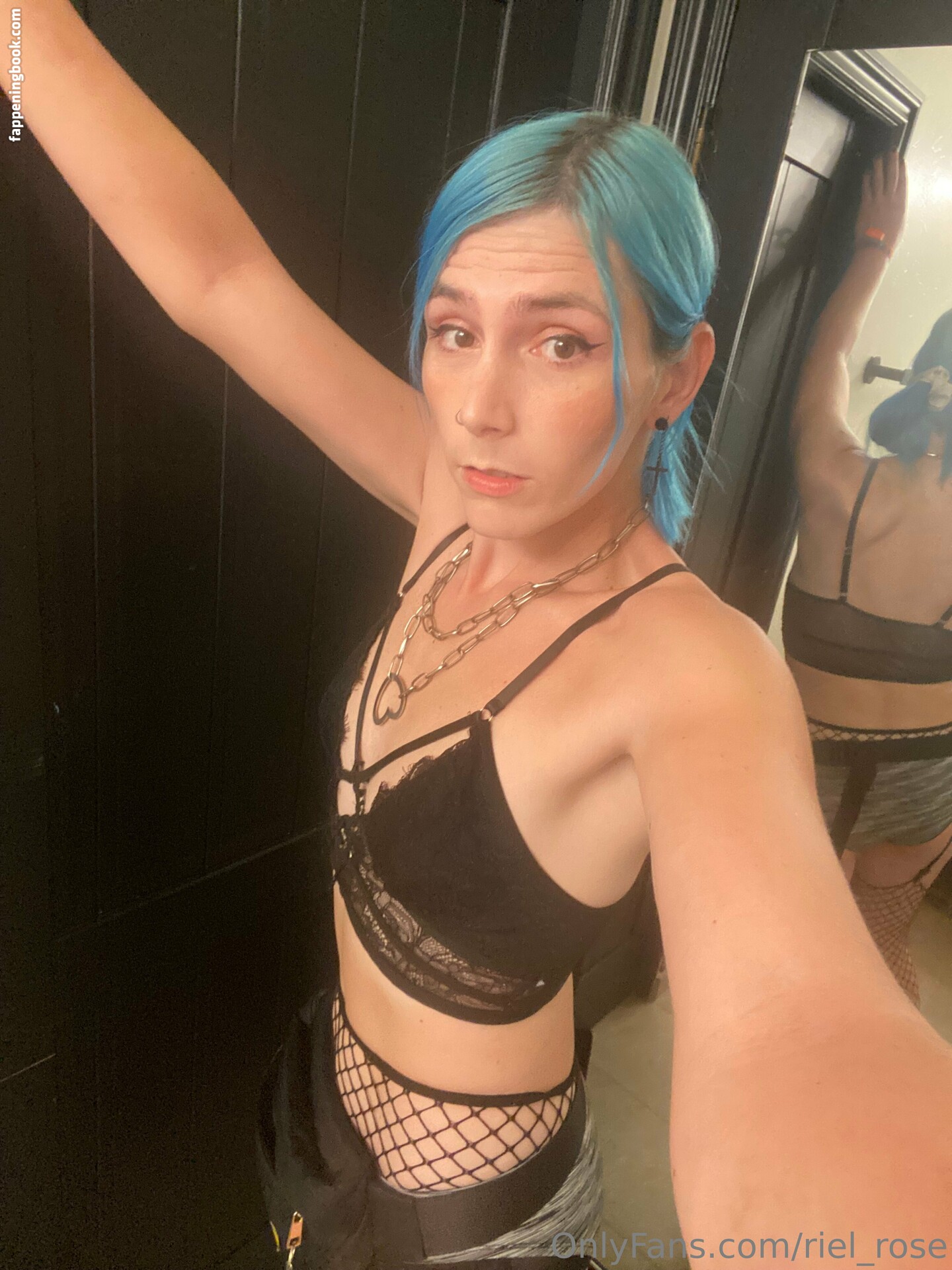riel_rose Nude OnlyFans Leaks