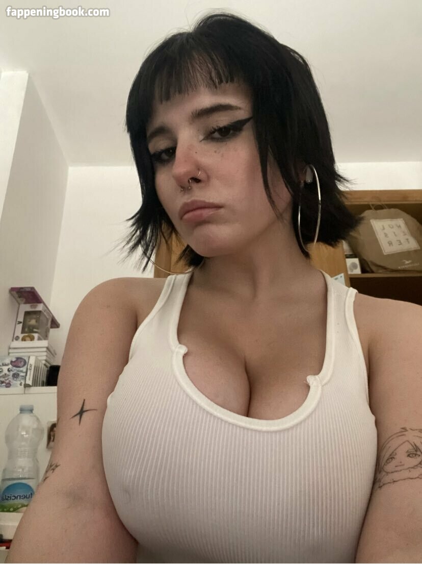Rinna0x Nude OnlyFans Leaks