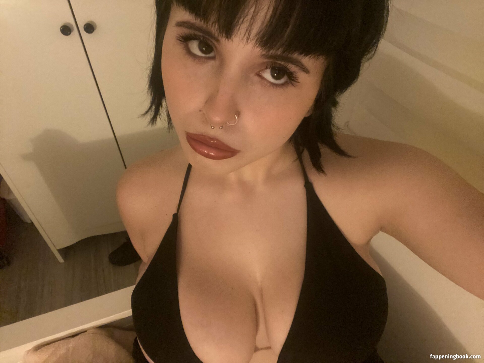 Rinna0x Nude OnlyFans Leaks