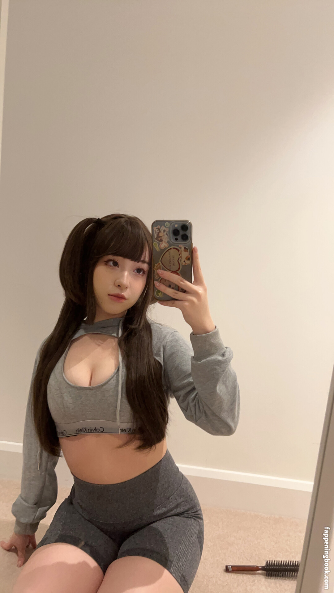 Rinuyi Nude