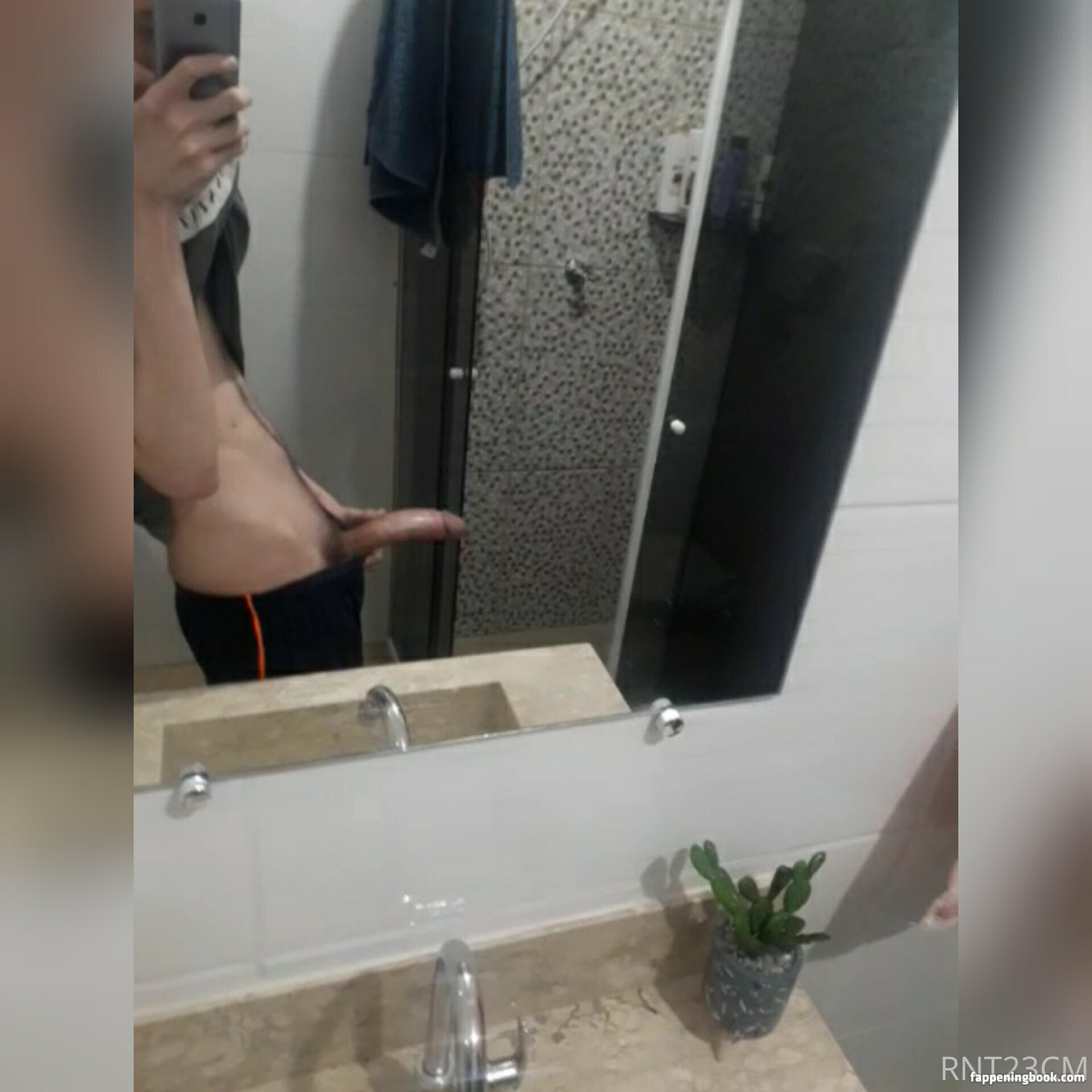 rnt23cm Fapello Latest Exclusive Leaked Photos