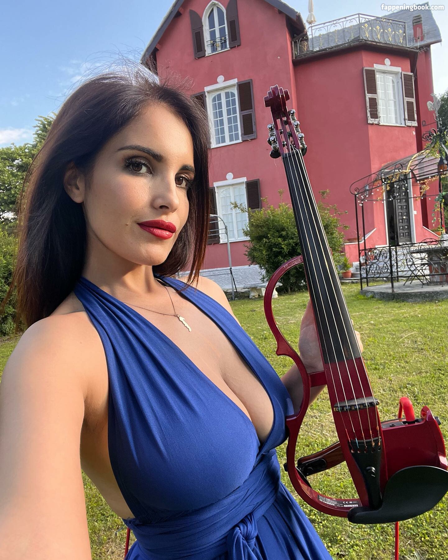 The Future Of Roberta Franco After The Leaks - 9w55ox0