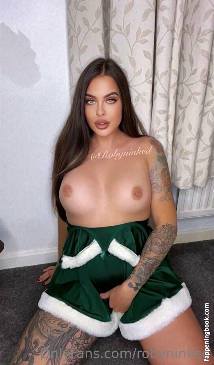 robyninked Nude OnlyFans Leaks