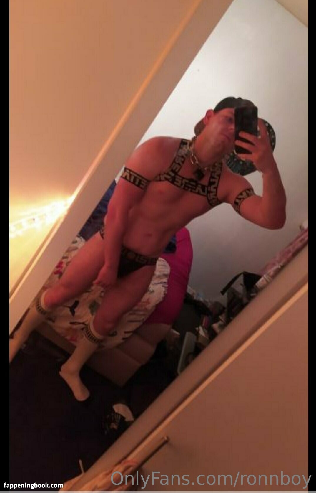 ronnboy Nude OnlyFans Leaks