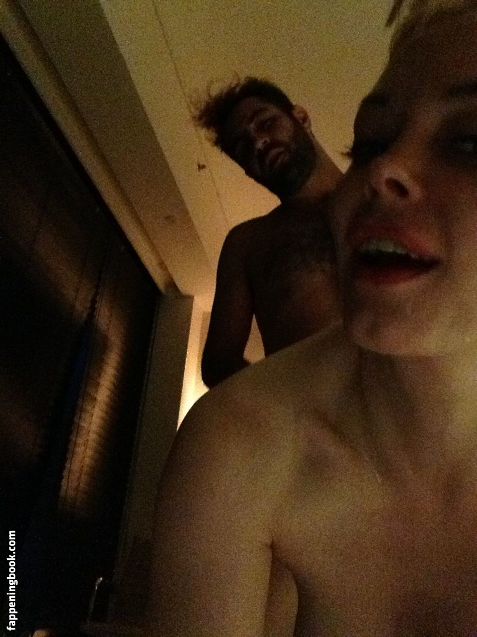 Rose Mcgowan Celebrity Nudes