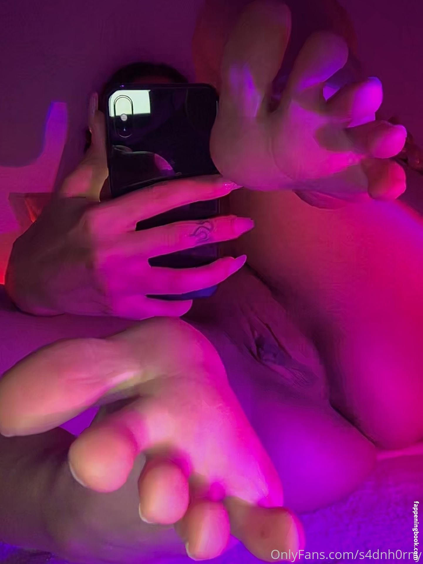 s4dnh0rny Nude OnlyFans Leaks