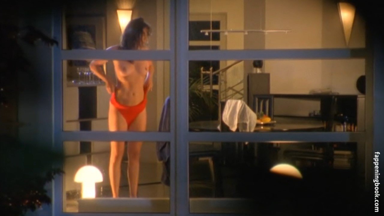 Kirkpatrik Acuff nackt Charis  FleshEater (1988)
