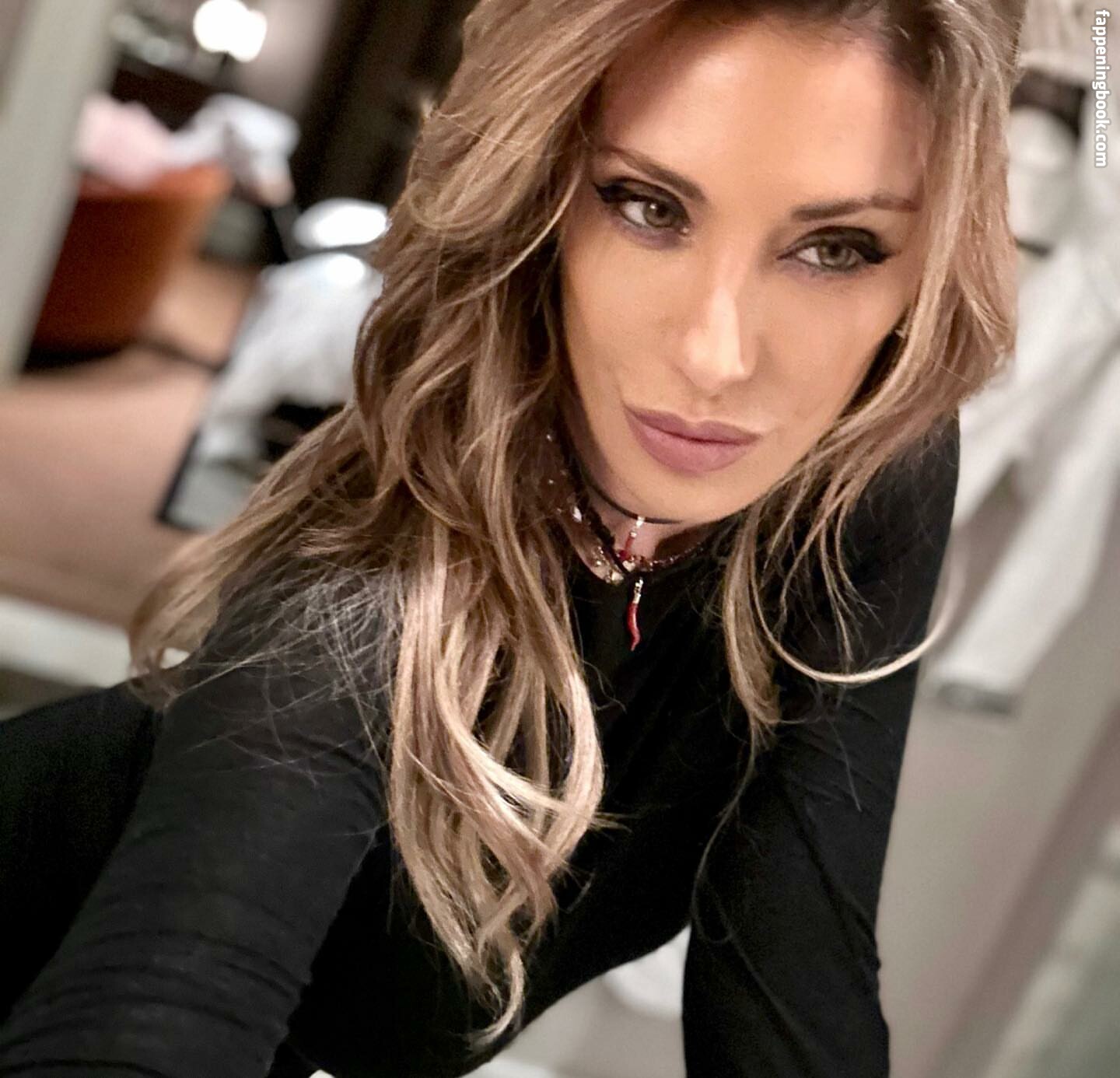 https://fappeningbook.com/photos/s/a/sabrina-salerno/1000/554.jpg