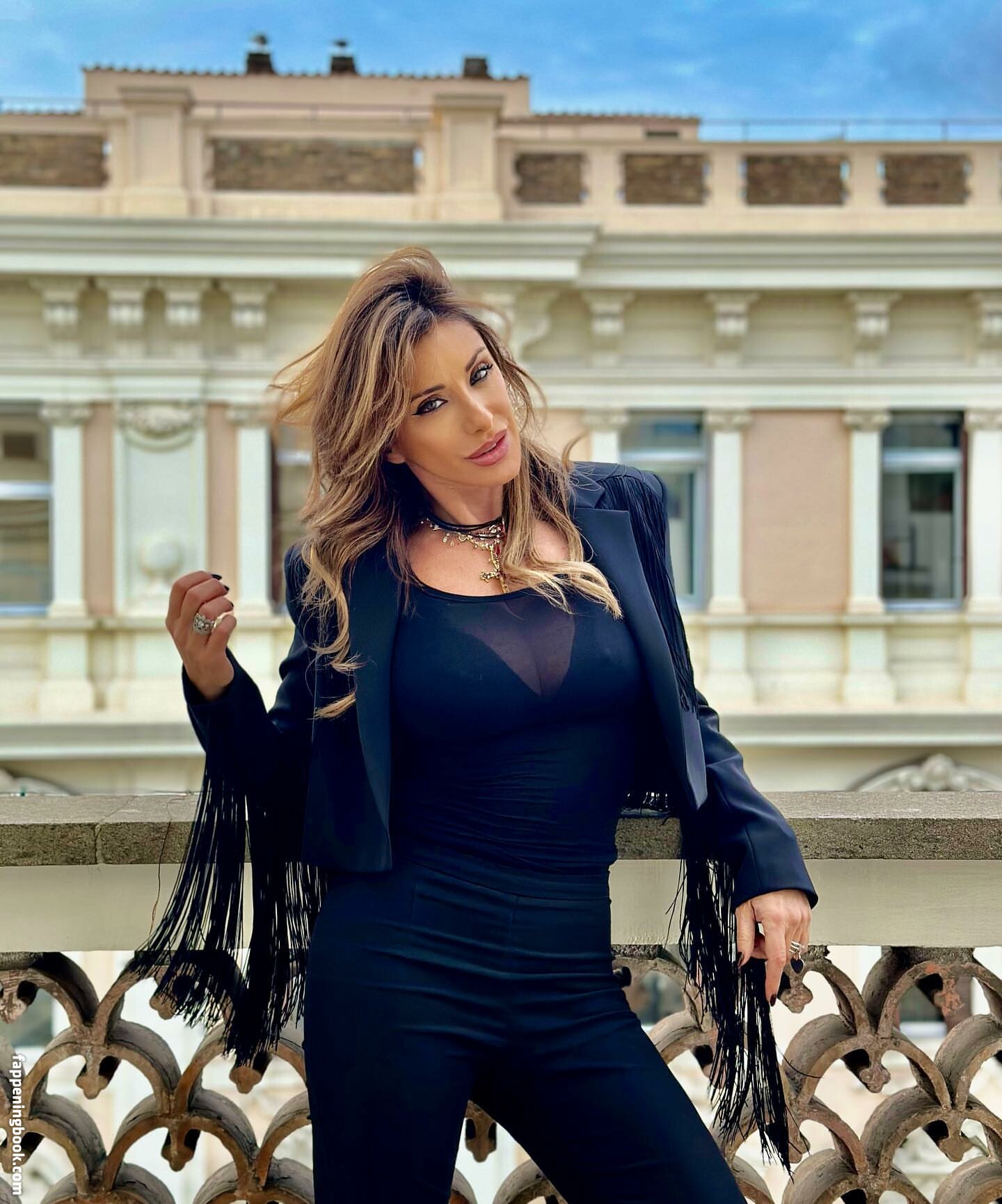 https://fappeningbook.com/photos/s/a/sabrina-salerno/1000/615.jpg