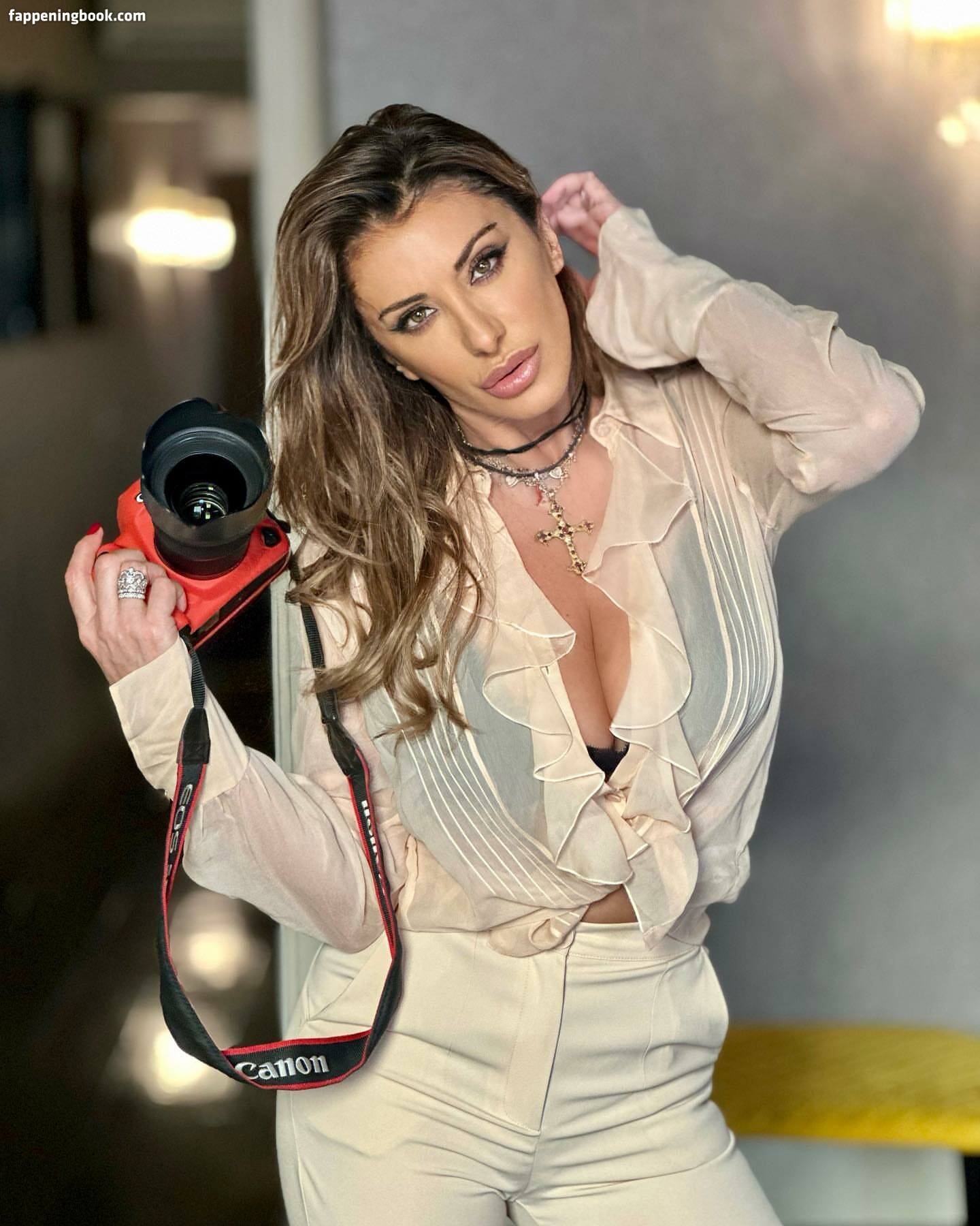 https://fappeningbook.com/photos/s/a/sabrina-salerno/1000/623.jpg