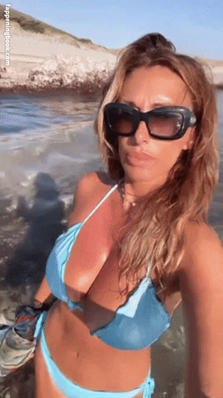 https://fappeningbook.com/photos/s/a/sabrina-salerno/1000/947.jpg