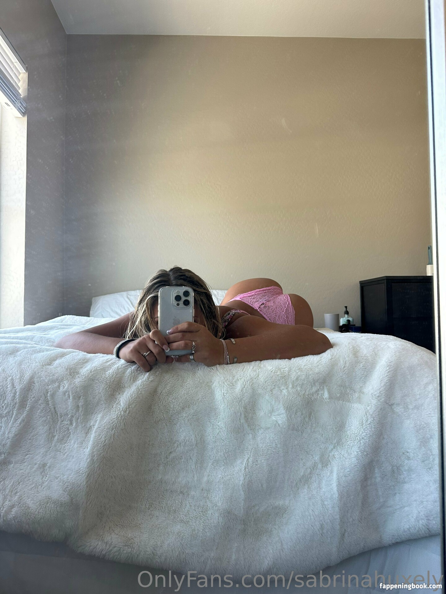 sabrinahuxely Nude OnlyFans Leaks