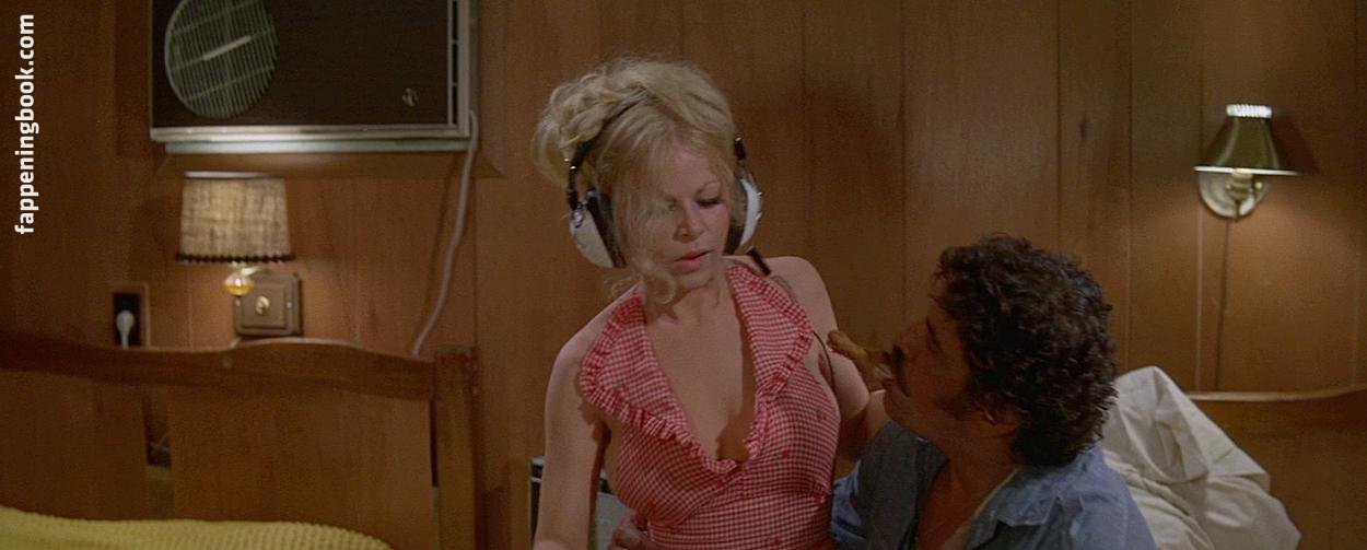 Sally Struthers Nude, The Fappening - Photo #473965 - FappeningBook.