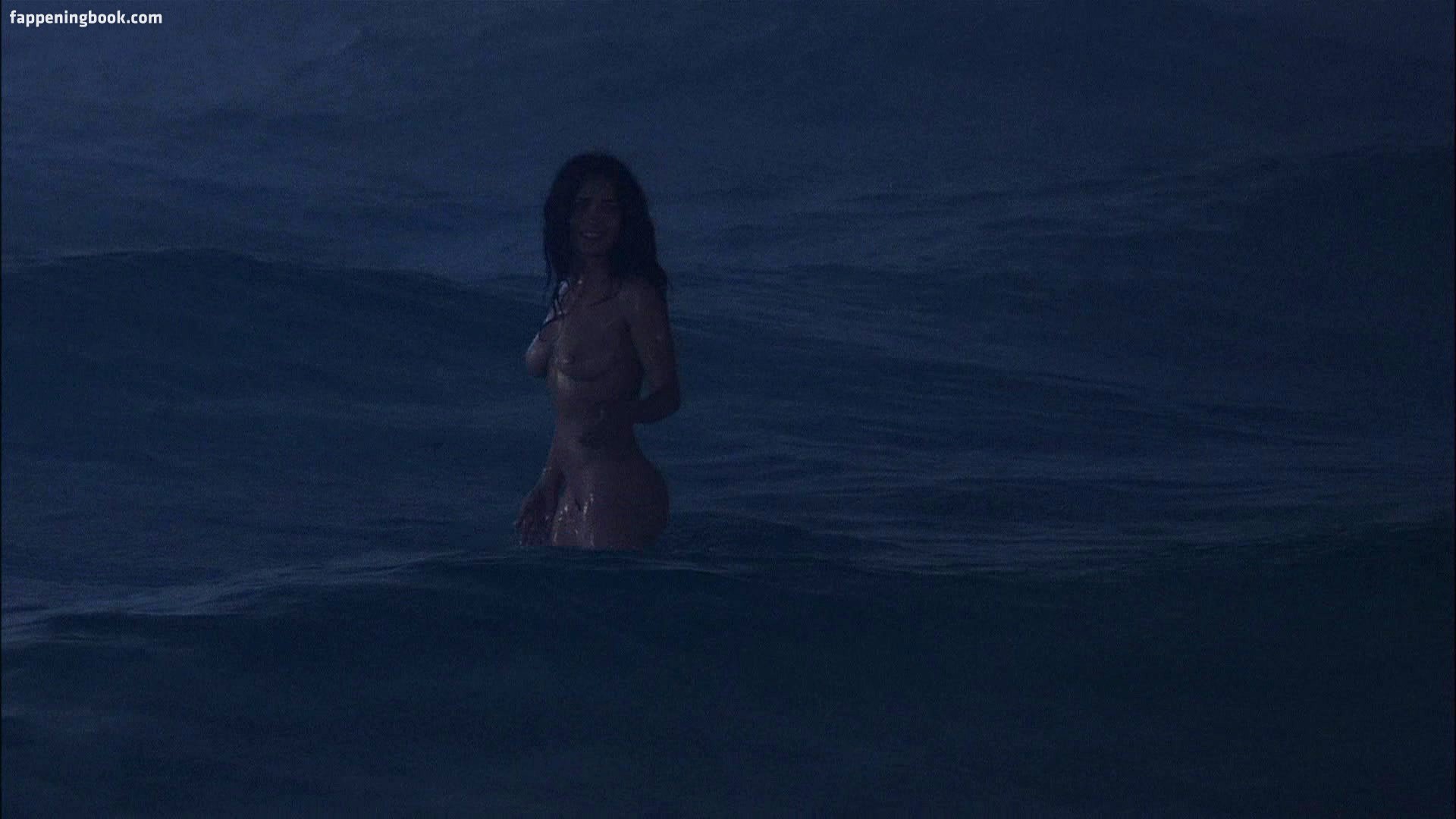 Salma hayek robe dance uncensored