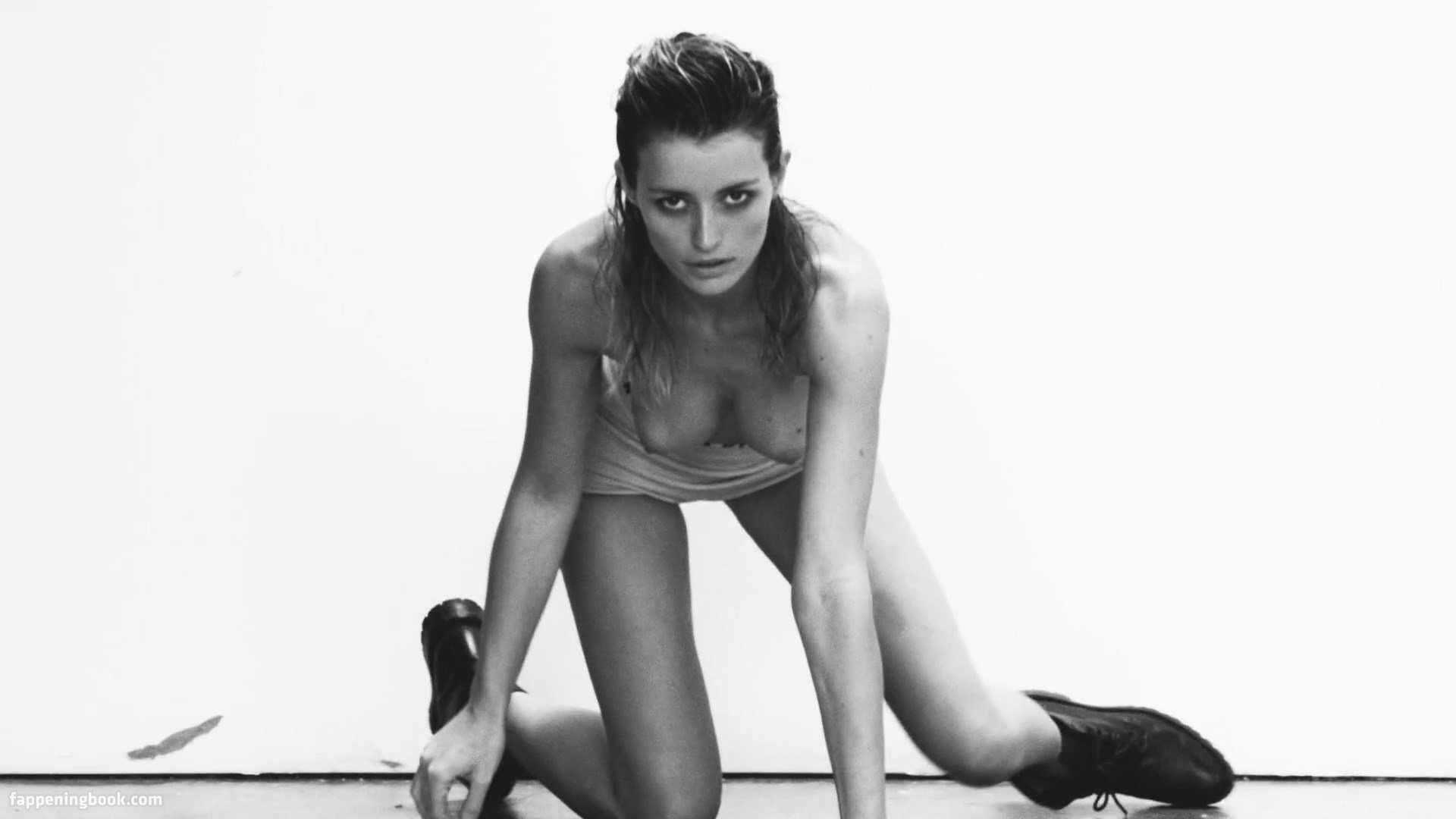 Samantha Gradoville Nude