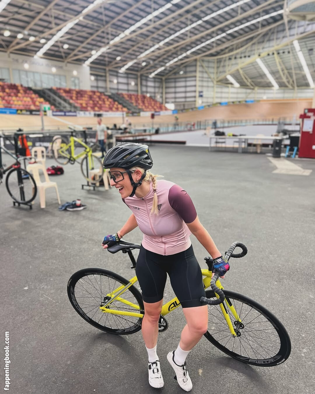 Sammie Bradbury Nude