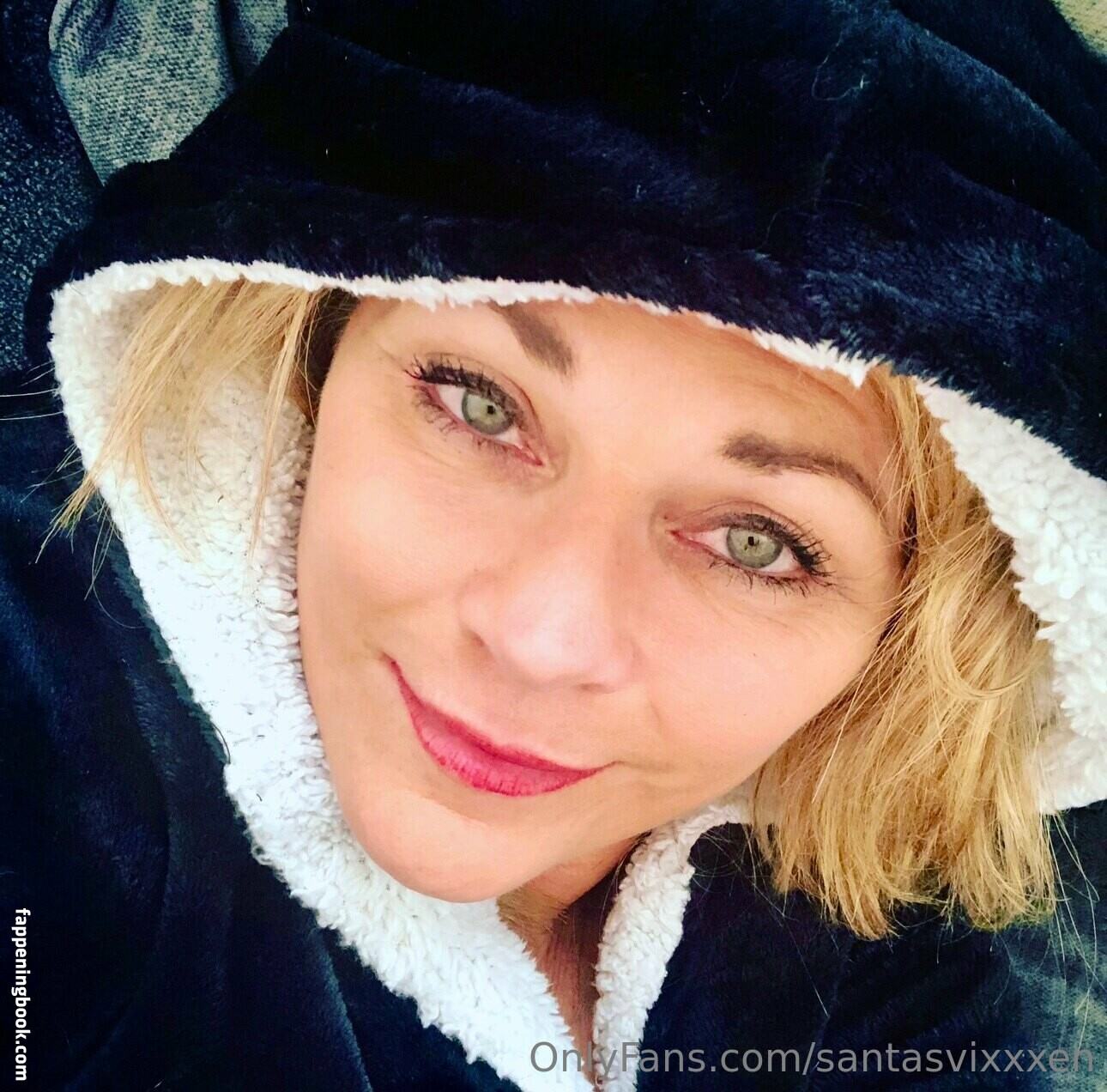 santasvixxxen Nude OnlyFans Leaks
