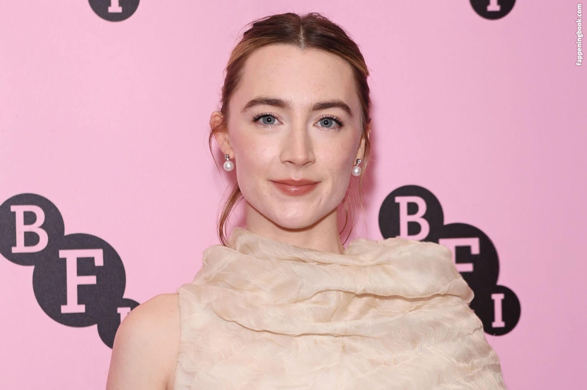 Saoirse Ronan Fapello Latest Exclusive Leaked Photos