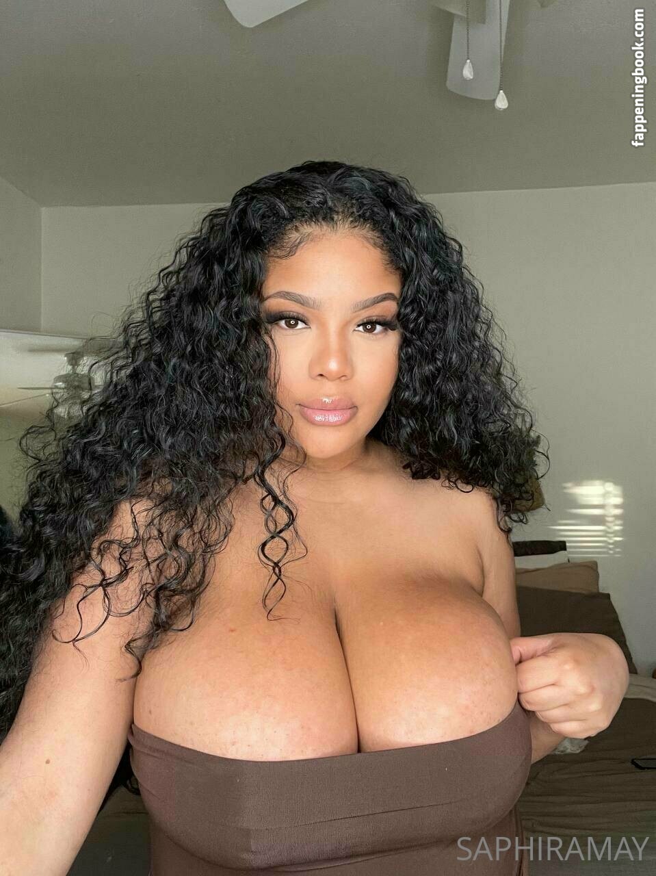 saphiramay Nude OnlyFans Leaks