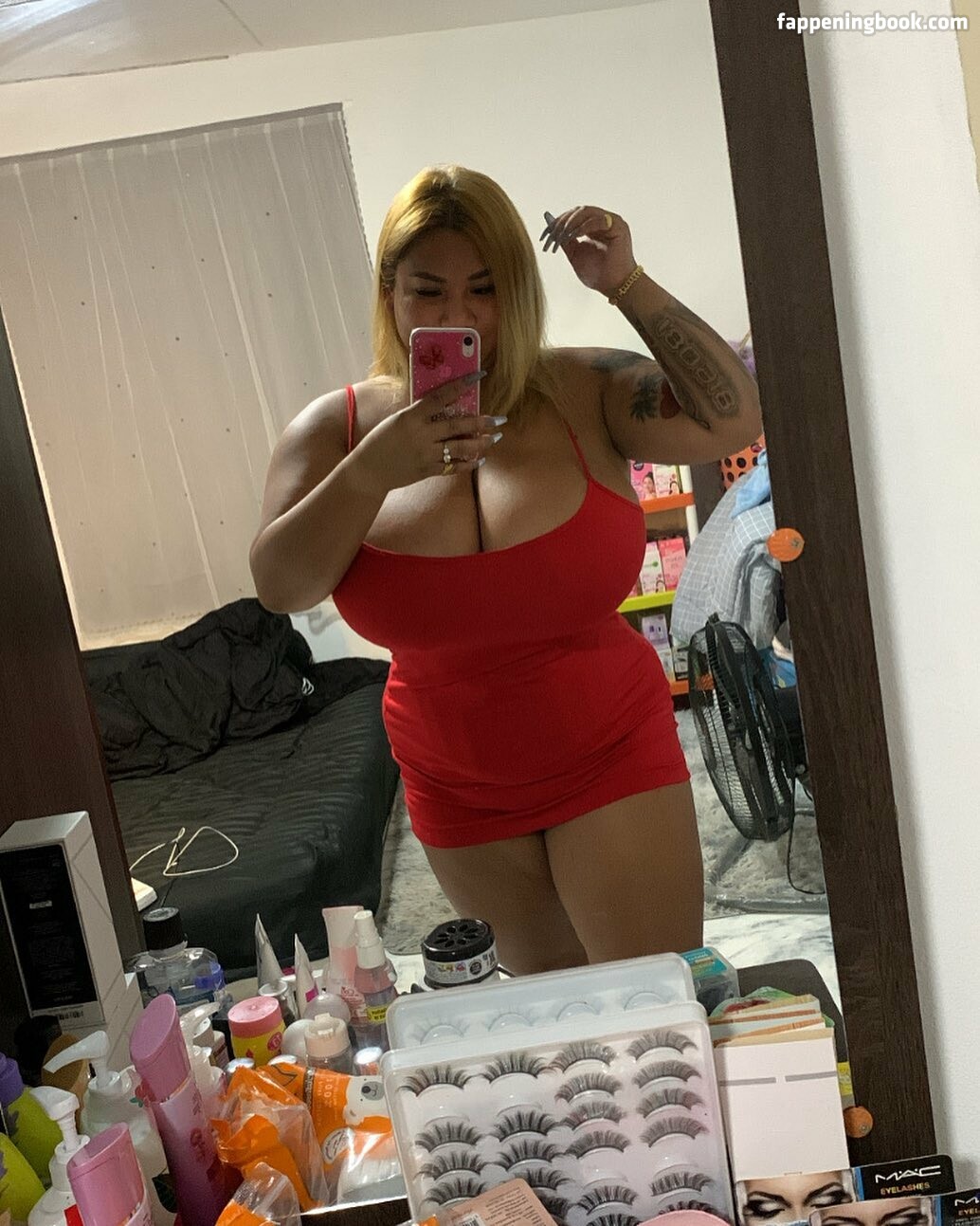 SaRa Chubby Nude OnlyFans Leaks