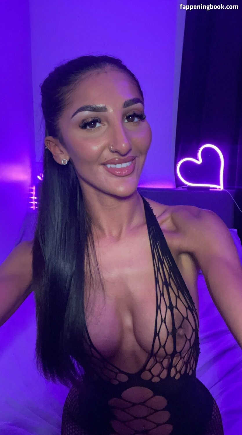 Sarina Jasmine Nude OnlyFans Leaks