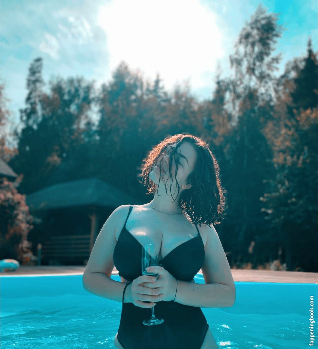Sasha Shtern Nude