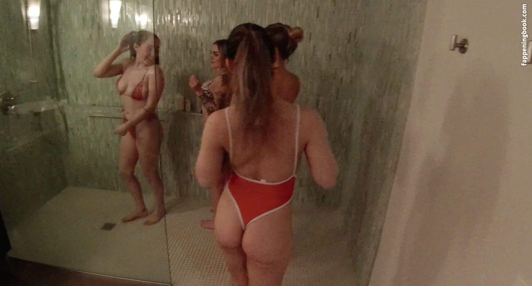Savannah Parker Nude OnlyFans Leaks