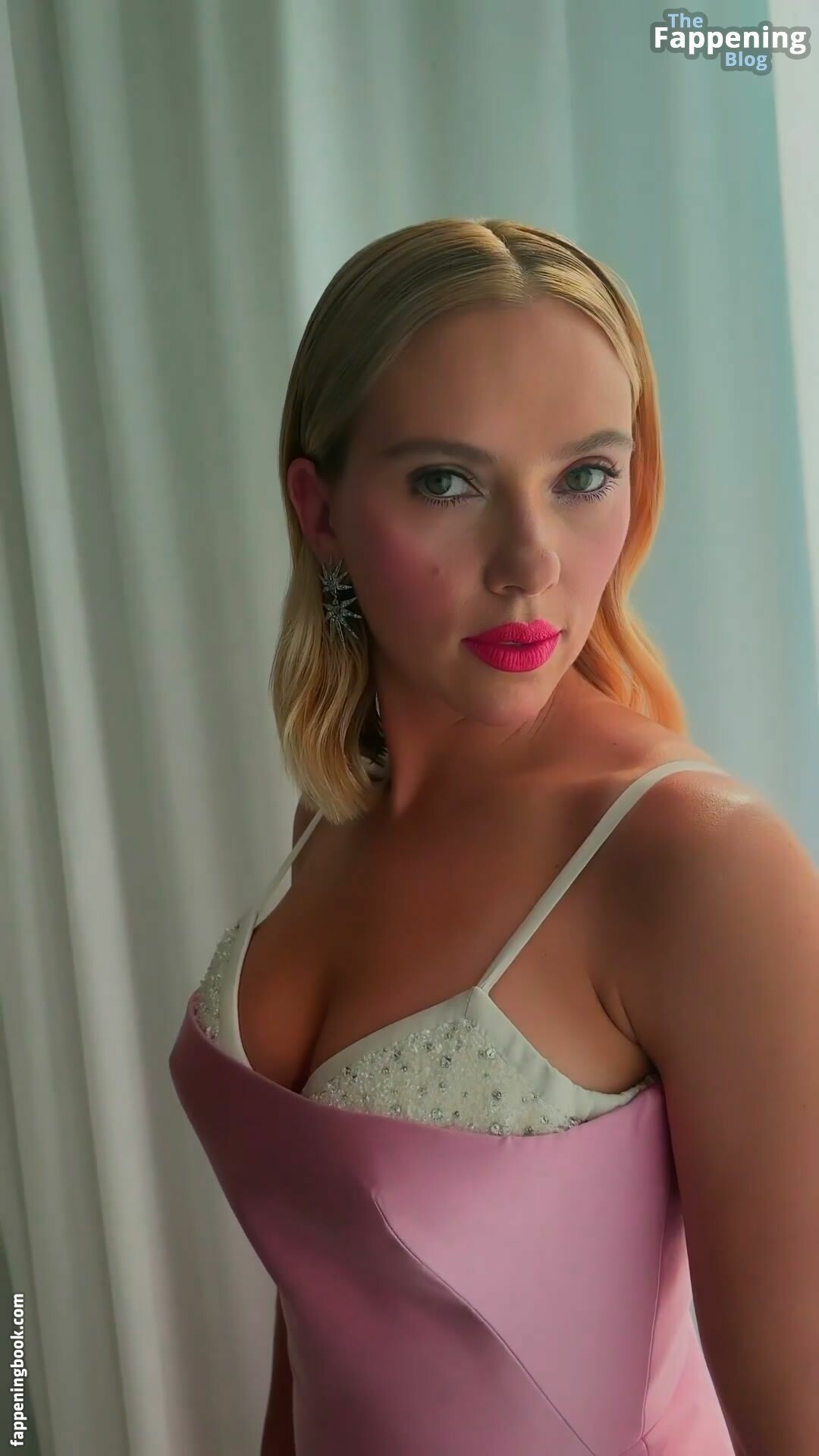 Scarlett Johansson Nude