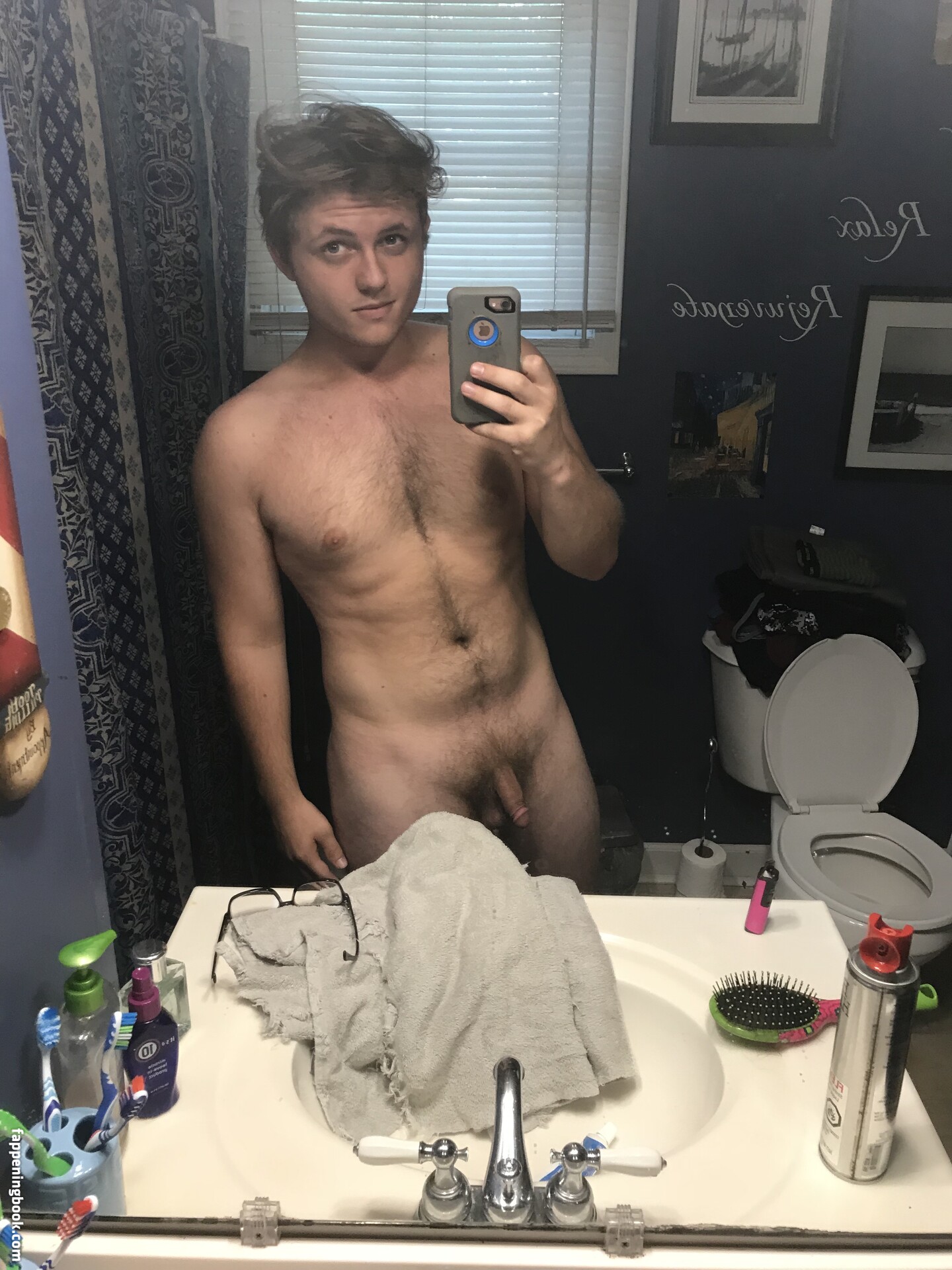 selfiejesus Nude OnlyFans Leaks