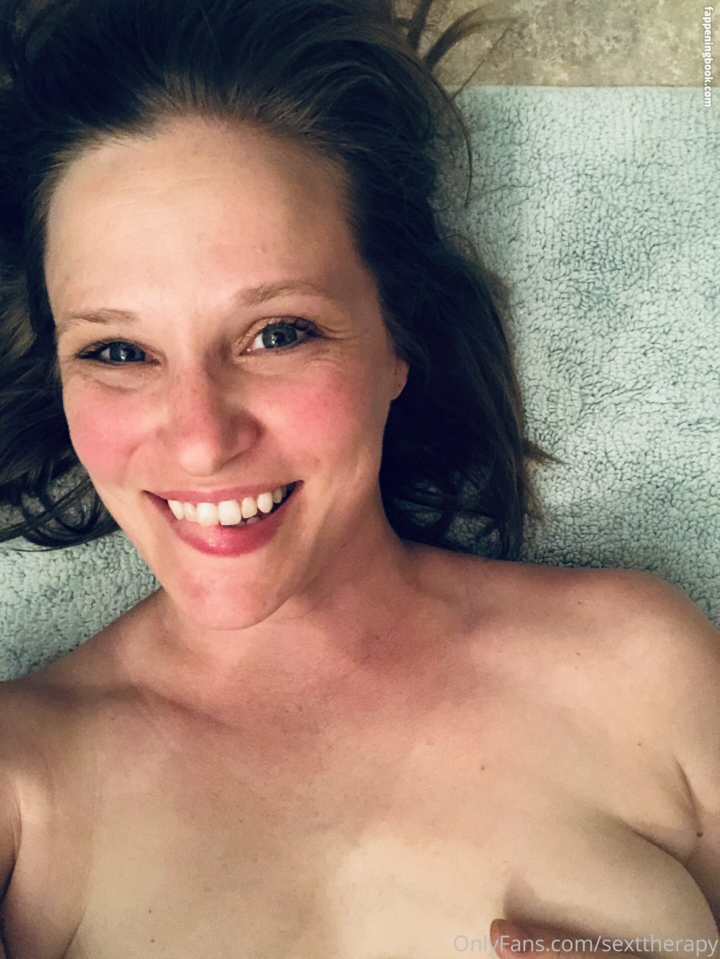 sexttherapy Nude OnlyFans Leaks