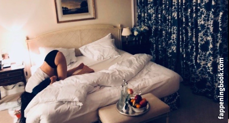 Shailene Woodley Nude