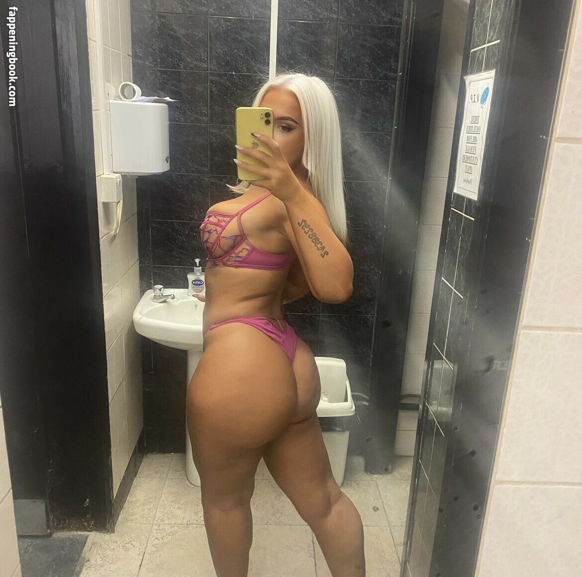 Shania Bethune Nude OnlyFans Leaks