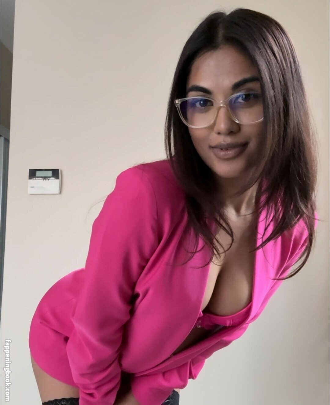 Sharen Cherise Makadooj Nude OnlyFans Leaks