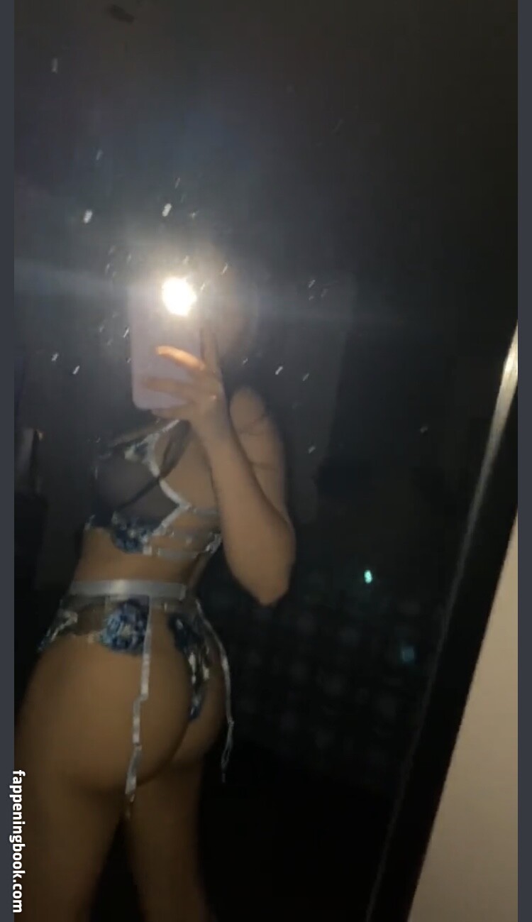 Shellyy13 Nude OnlyFans Leaks