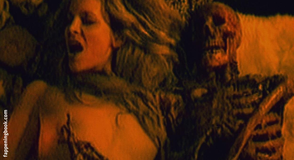 Sheri Moon Zombie Nude, The Fappening - Photo #496610 - FappeningBook.