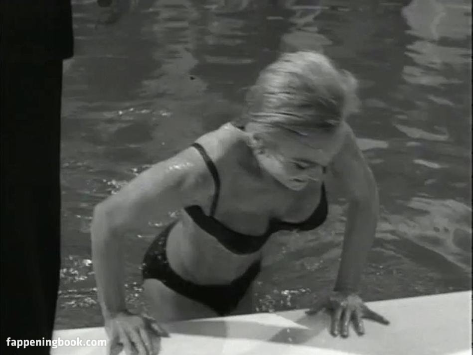 Shirley eaton topless