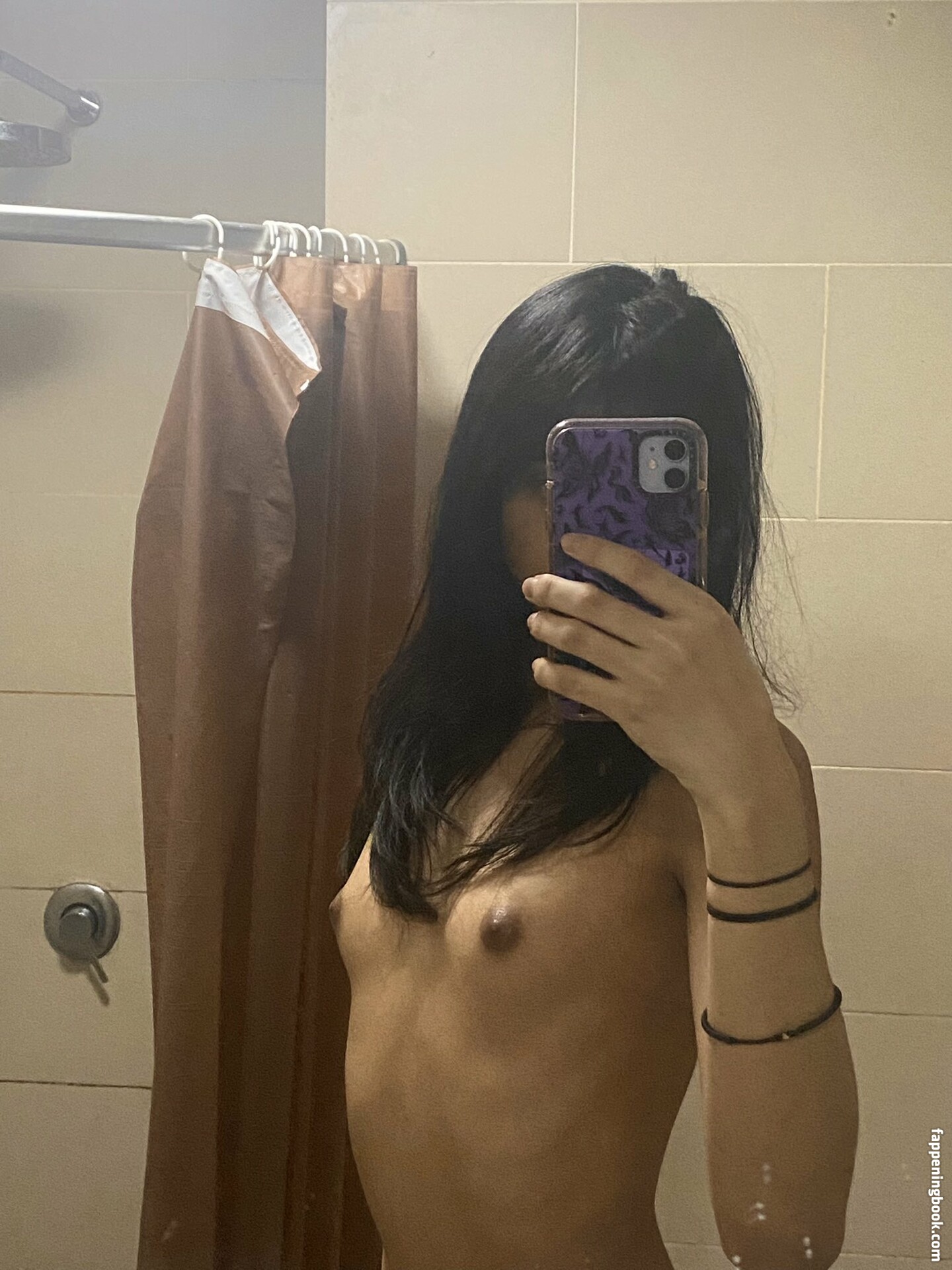 shylidia Nude