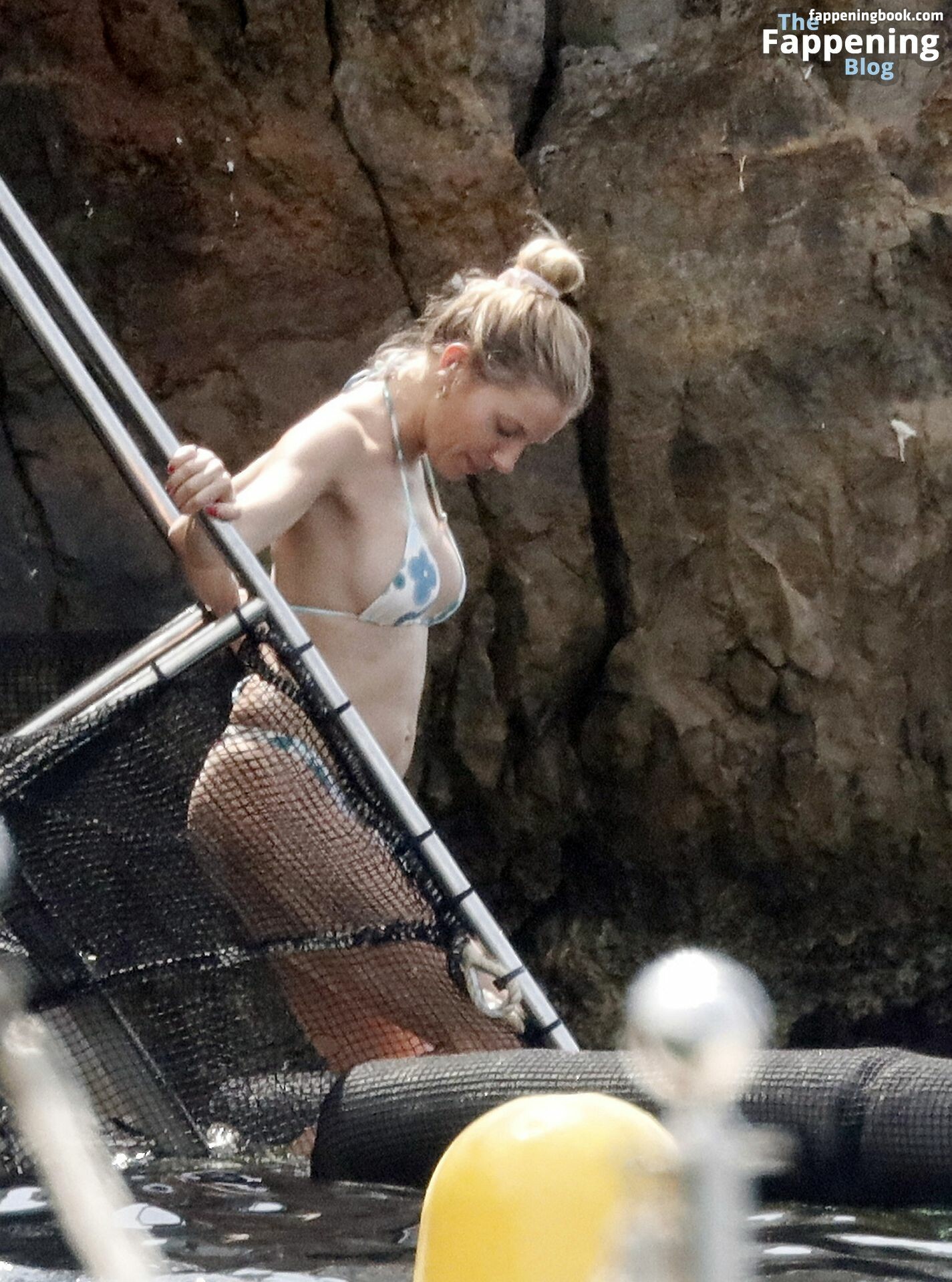 Sienna Miller Nude OnlyFans Leaks