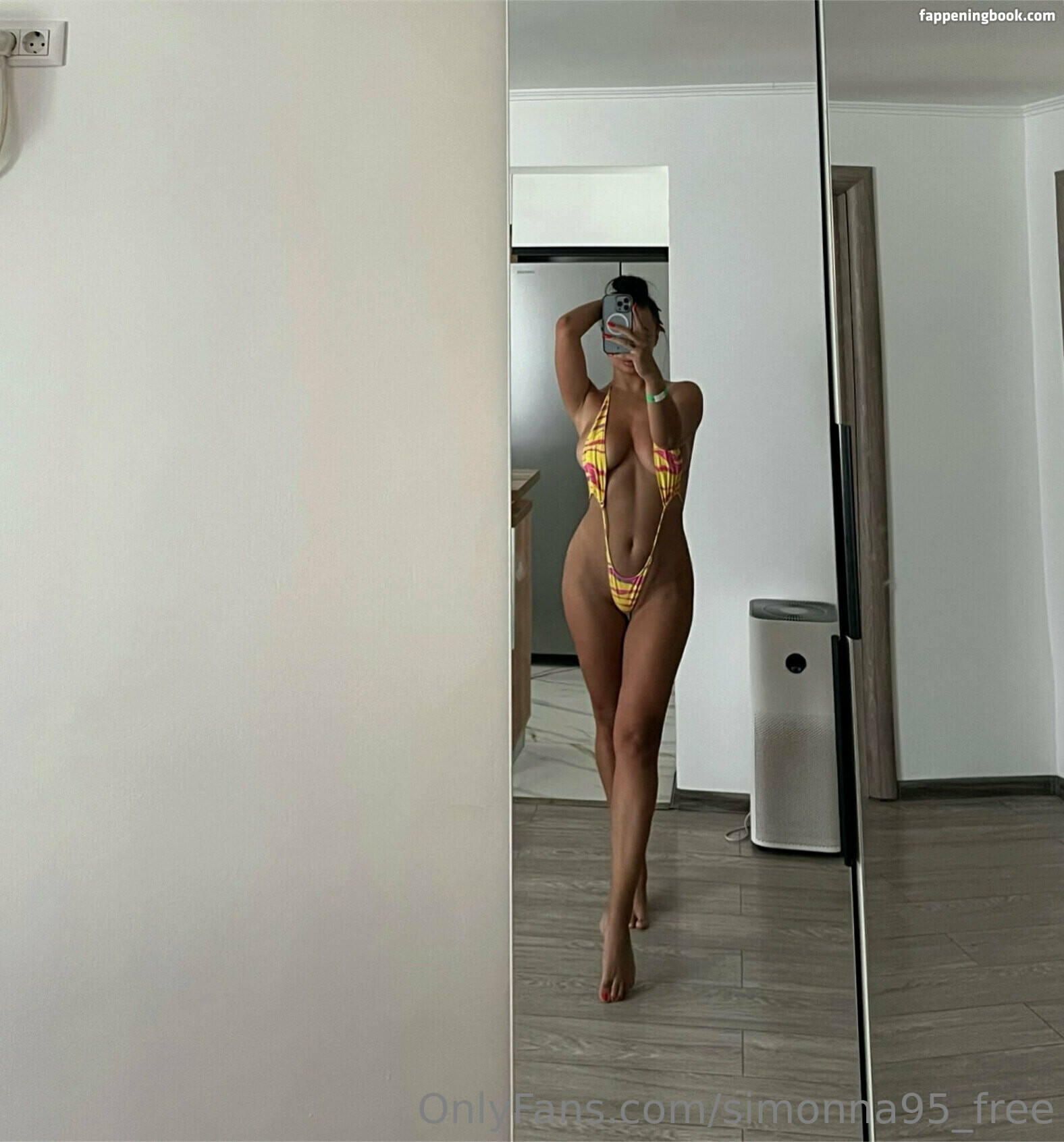 simonna95_free Nude OnlyFans Leaks