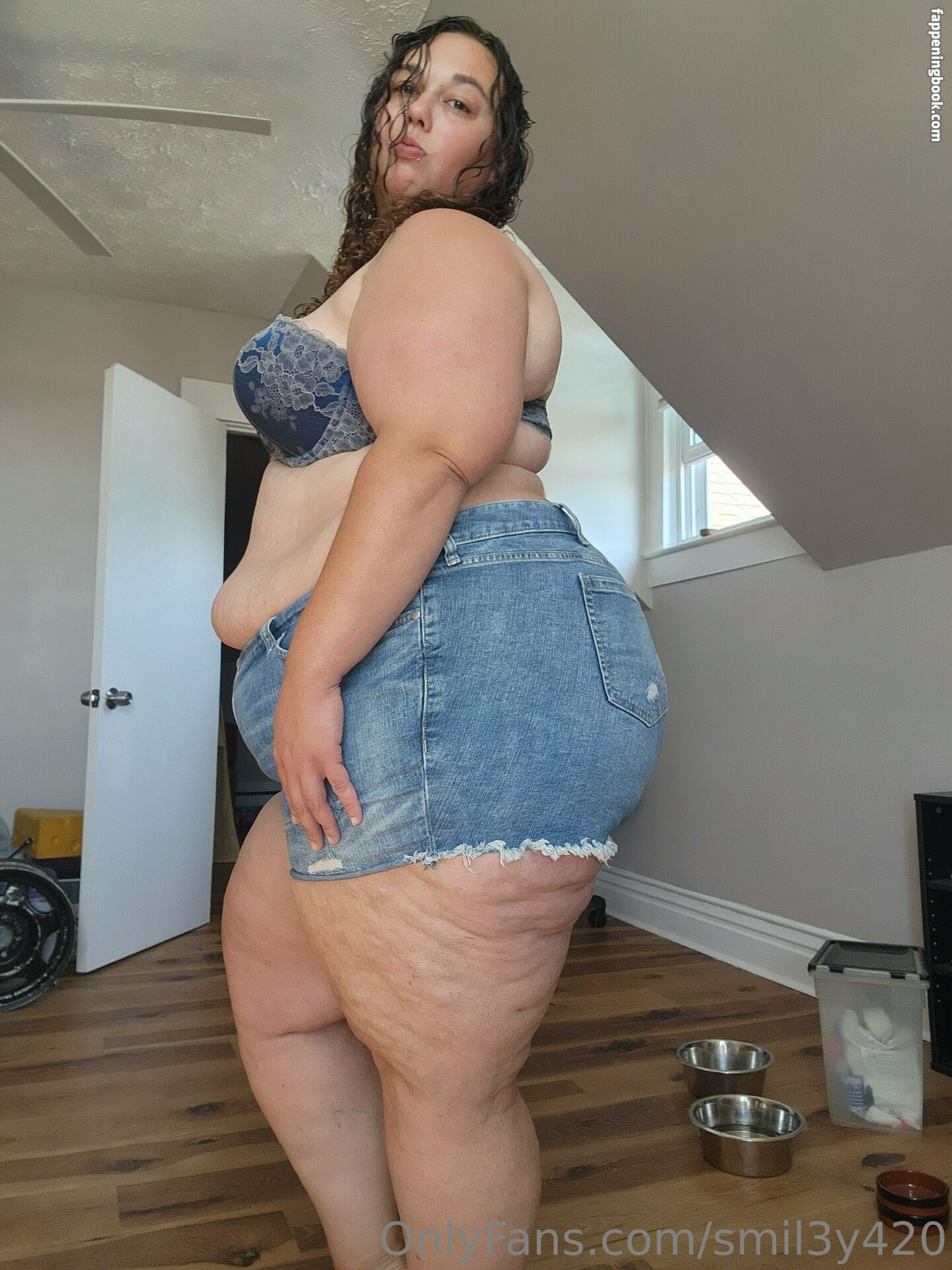 smil3y420 Nude OnlyFans Leaks