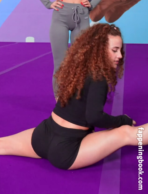 Sofie Dossi Fapello Latest Exclusive Leaked Photos