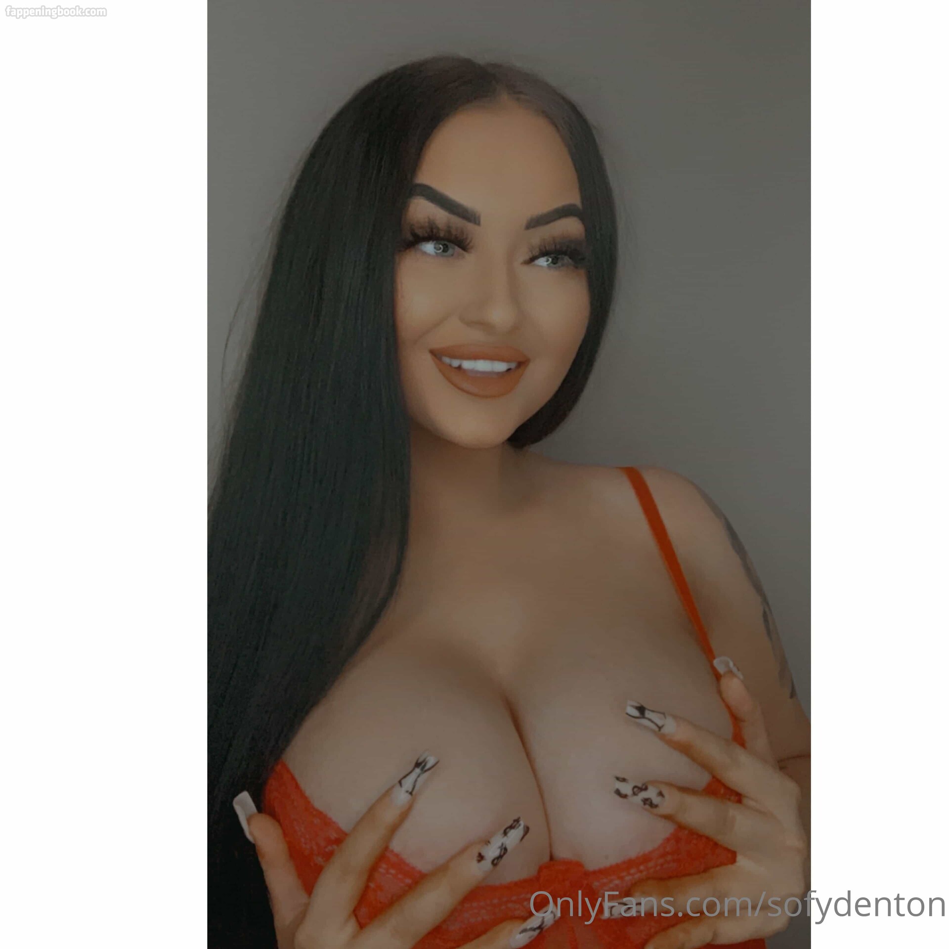 SofyDenton Nude OnlyFans Leaks