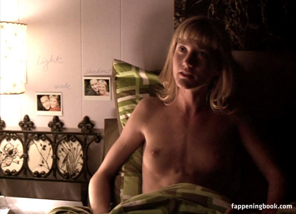 Sonja Bennett Nude, The Fappening - Photo #502112 - FappeningBook.