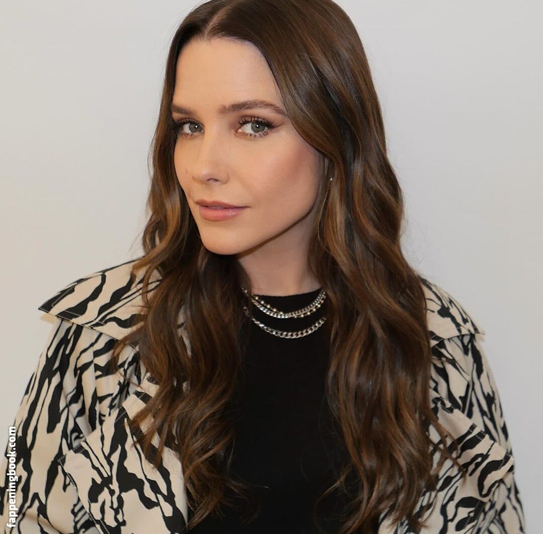 Sophia Bush Fapello Latest Exclusive Leaked Photos