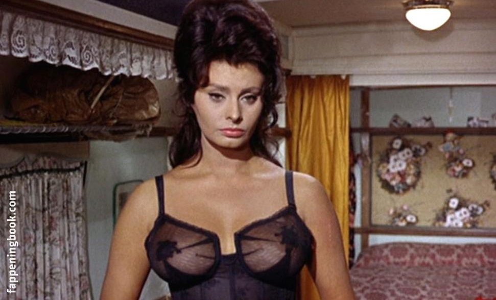 Loren topless sophia Sophia Loren